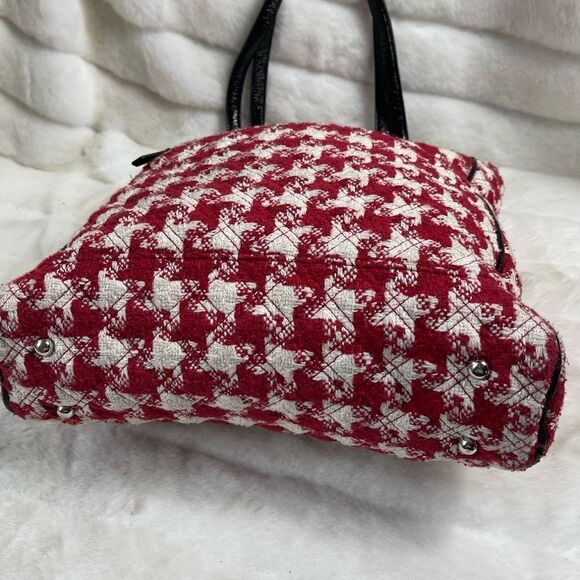 Vera Bradley white and red plaid shoulder bag with black double straps & trims - Picture 3 of 12